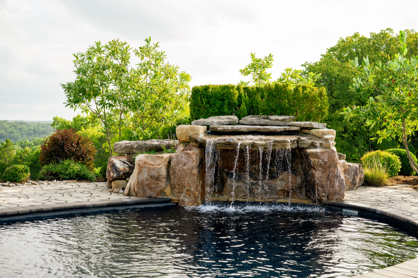 Rolling Hills Retreat · Westport, KY